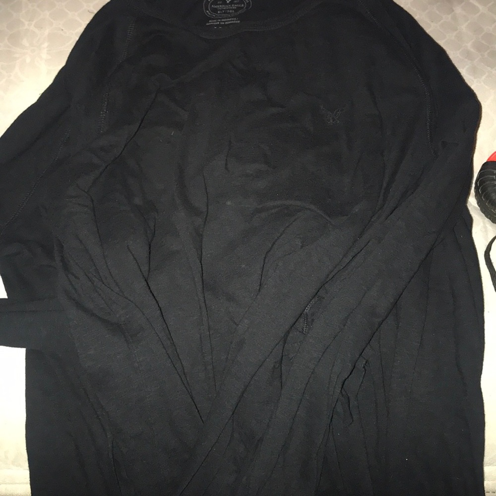 Bundle of 2 XL American Eagle 🦅 long sleeve